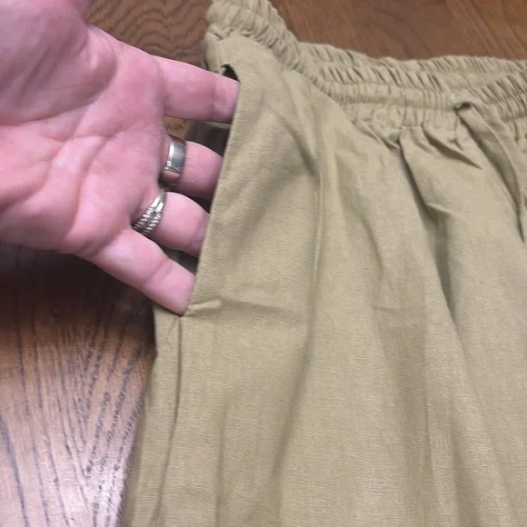 Two Piece Outfit ; High Rise Wide Leg Pants and Long Sleeve Crop BNWOT - Picture 6 of 14